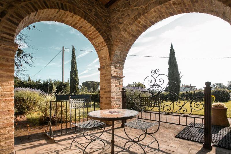קאסטיגליונה דל לאגו Casale Baldelli Apartments מראה חיצוני תמונה